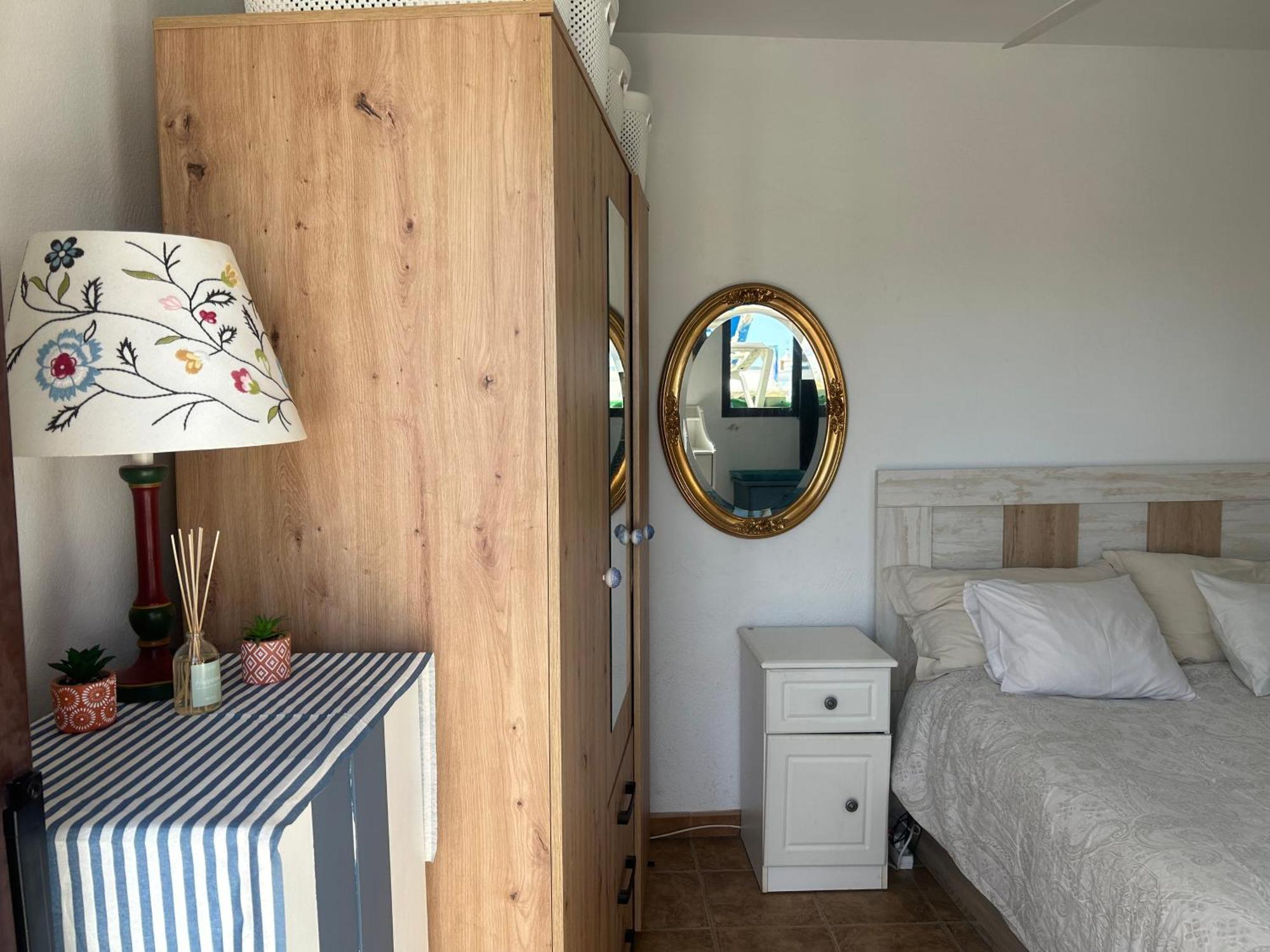 La Buganvilla Rooms Аресифе Екстериор снимка
