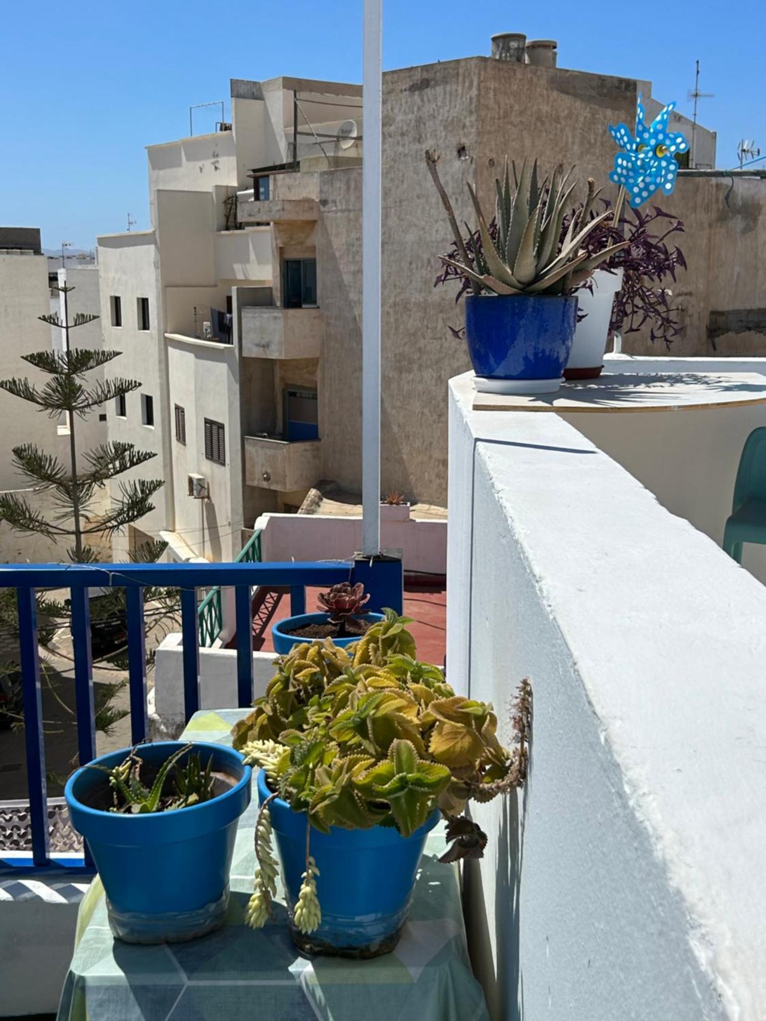 La Buganvilla Rooms Аресифе Екстериор снимка